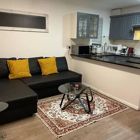 Stunning One Bedroom Flat In London Apartment Hendon
