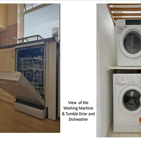 Laleham Avenue, London Apartment *