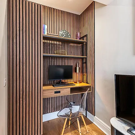 Apartment Modern Top-floor Victorian Charm In Kensington London