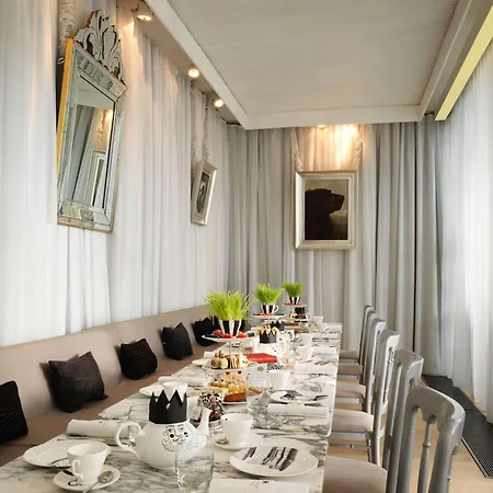 Hotel Sanderson London