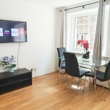 Apartment Lavender At Netherwood Road *