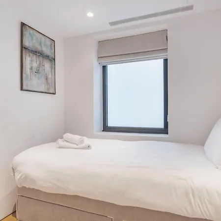 Apartment Maddox Street