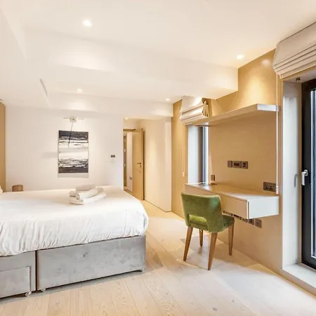 Apartment Maddox Street London