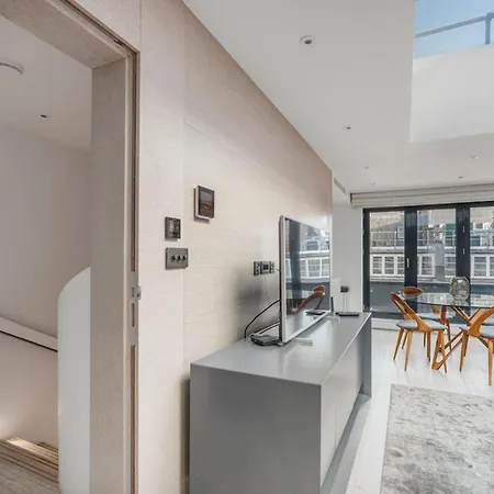 Maddox Street Apartment