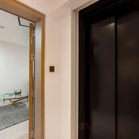 Apartment Maddox Street London