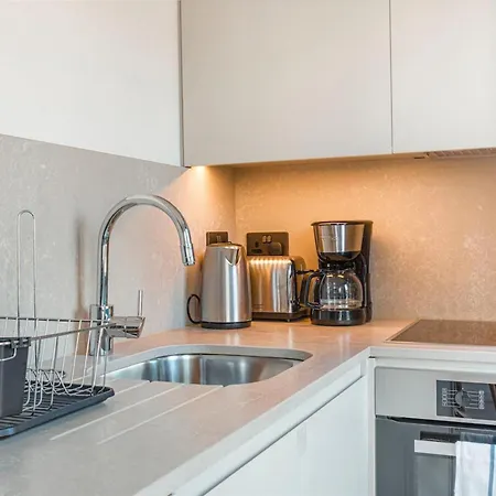 Apartment Maddox Street