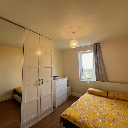 Comfy 2 Bedroom - Finchley Road, * London