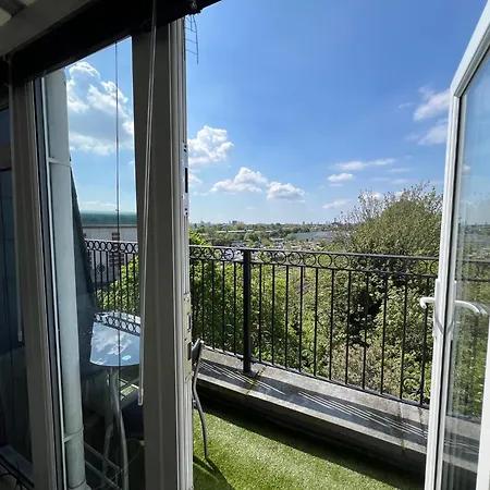 Comfy 2 Bedroom - Finchley Road, *