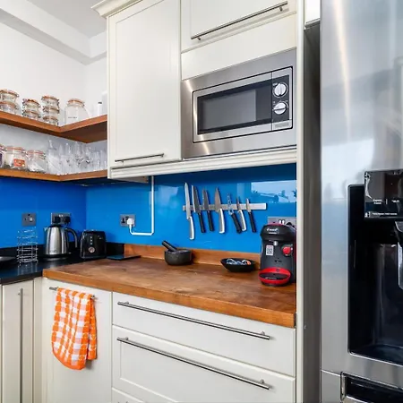 Guestready - Vibrant Near Eye Apartment *