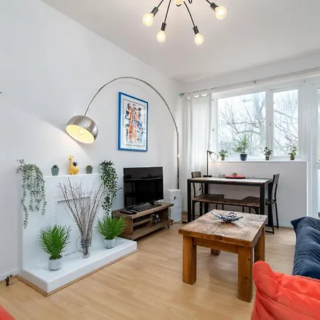 Apartment Guestready - Vibrant Near Eye *