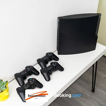Apartment Three Bedroom At Buonomo Short Lets & Serviced With Netflix & Games