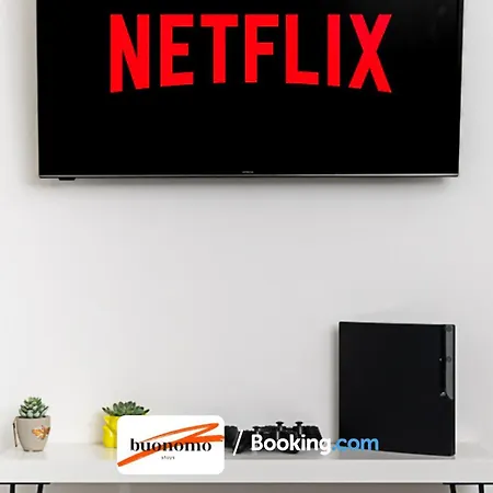 Apartment Three Bedroom At Buonomo Short Lets & Serviced With Netflix & Games London
