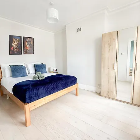 Apartment Stylish 1-bed Flat In Willesden With Private Patio