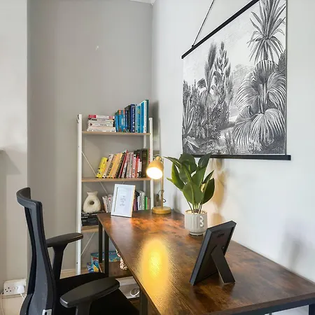 Stylish 1-bed Flat In Willesden With Private Patio *