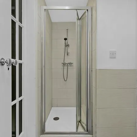 Fitzrovia Modern Apartment London