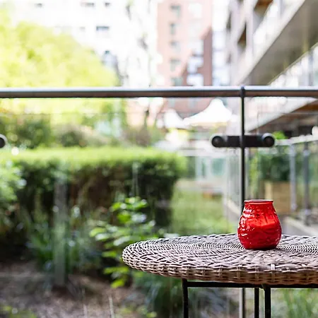 Apartment Terrace *