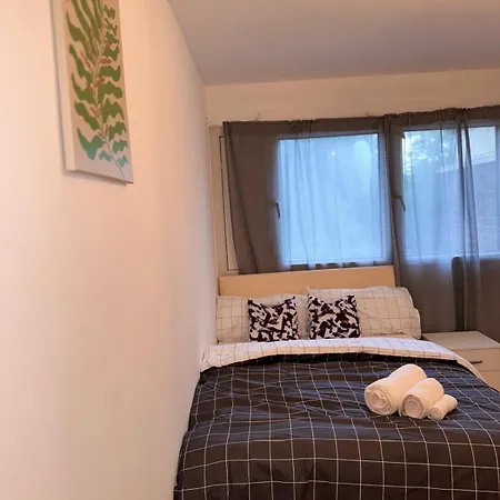 Harmon House Homestay London