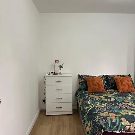 Shared In A Luxury 3 Bedroom Flat In Aldgate, E1!central Apartment *