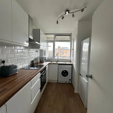 Shared In A Luxury 3 Bedroom Flat In Aldgate, E1!central * London