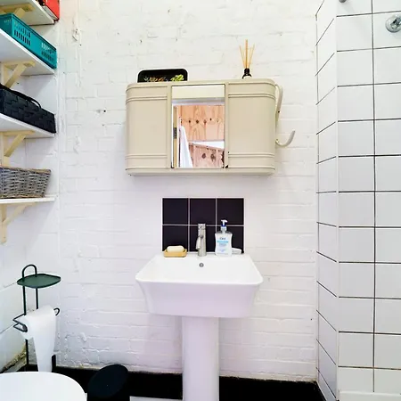 Artsy 1br Studio Flat In Hackney Apartment *