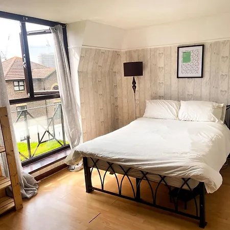 Flat Close To Canary Wharf & Greenwich O2 Apartment