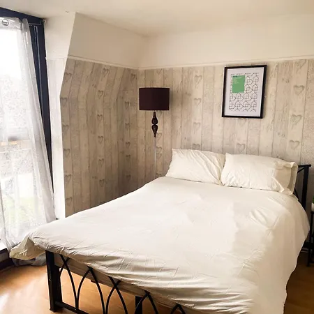 Apartment Flat Close To Canary Wharf & Greenwich O2 London