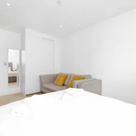 Pass The Keys Panoramic Views Centralparking Apartment London