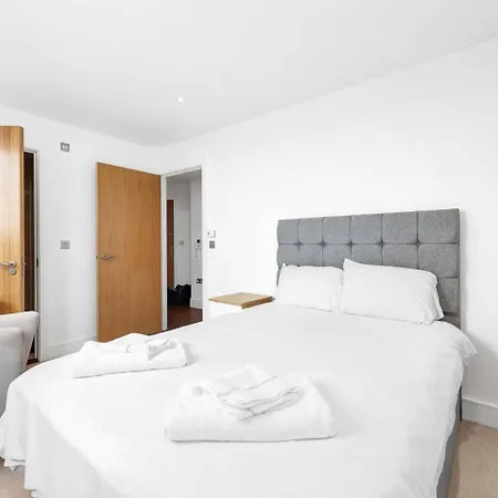 Pass The Keys Panoramic Views Centralparking Apartment *