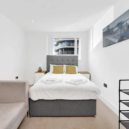 Apartment Pass The Keys Panoramic Views Centralparking London