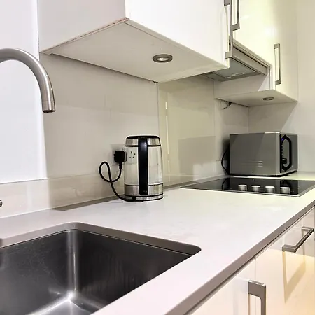 Mayfair By Oxford Street - Luxurylondonstays Apartment