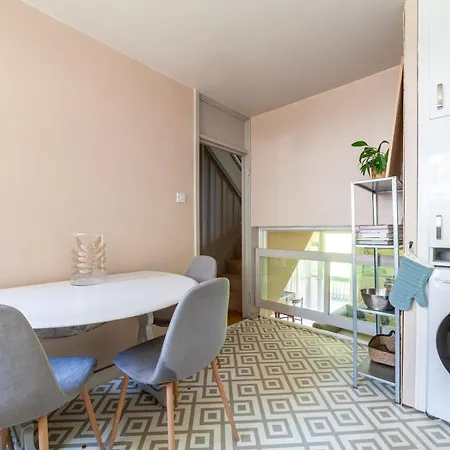 Apartment Mezzanine 3-bed In Central London, By Westminster