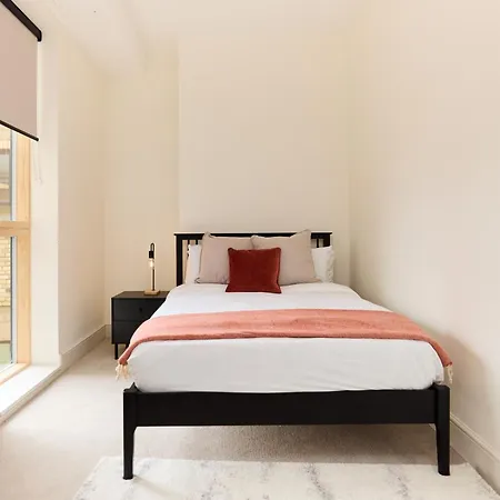 The East Mile Place - Cosy 2bdr Flat With Balcony Apartamento Londres