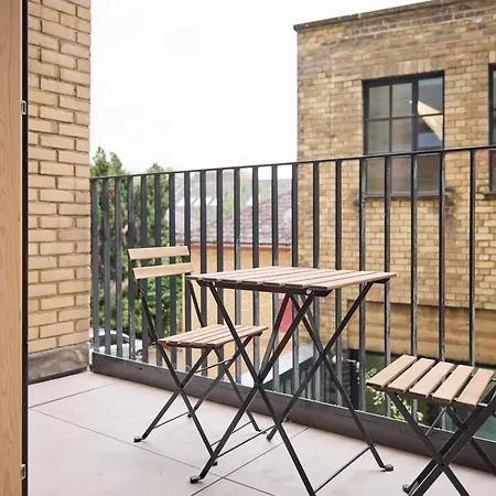 Apartment The East Mile Place - Cosy 2bdr Flat With Balcony London