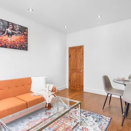 Appartamento Onsitestays - Bright Spacious 2-br, Wifi And Lots Of Street Parking Londra