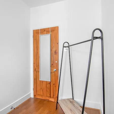 Appartamento Onsitestays - Bright Spacious 2-br, Wifi And Lots Of Street Parking *