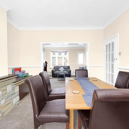 Superb Apartment