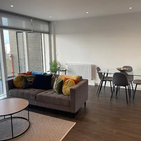 Malixa Uk Croydon