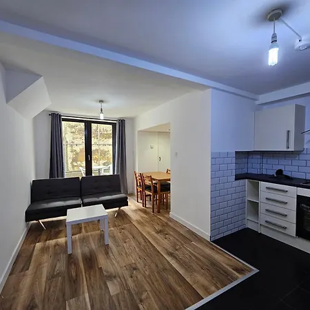 Apartment Aldgate *