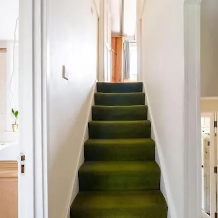 Apartment Central Shared Flat London