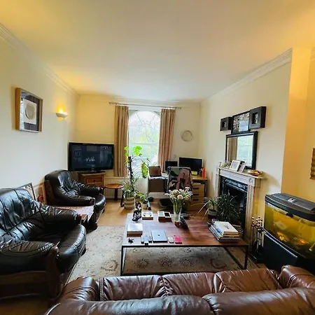 Central Shared Flat Apartment