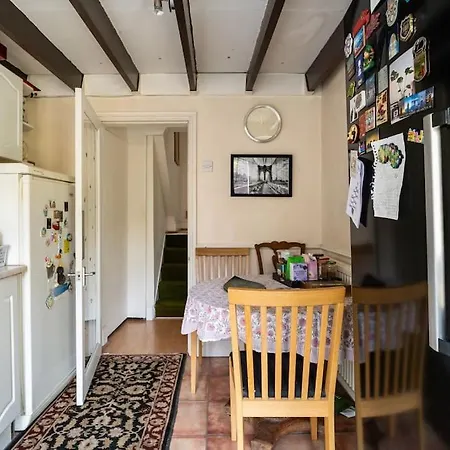 Central Shared Flat