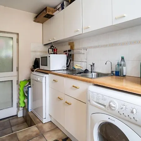 Apartment Central Shared Flat London