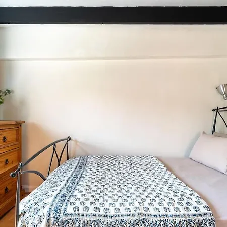 Central Shared Flat London