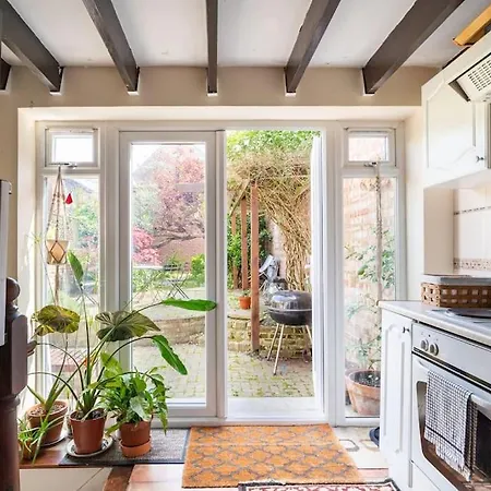 Apartment Central Shared Flat London