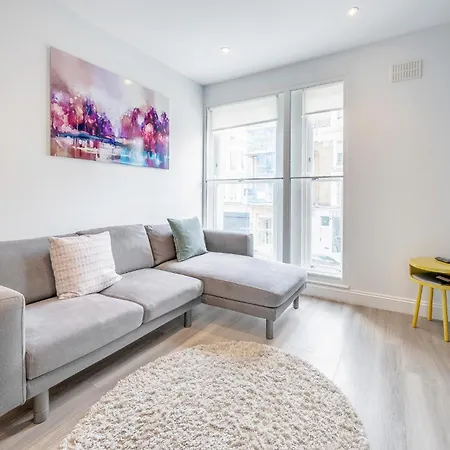 2-bed Notting Hill / Portobello