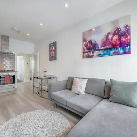 Apartment 2-bed Notting Hill / Portobello London