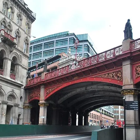 Travelodge Farringdon Hotel Londres