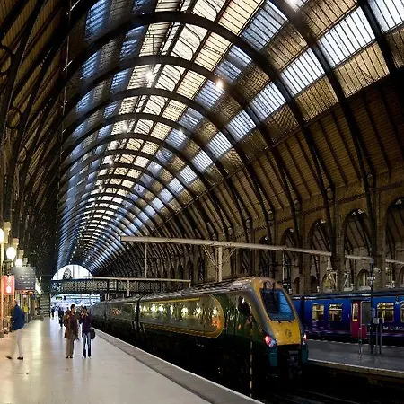 Travelodge Kings Cross Royal Scott 3*