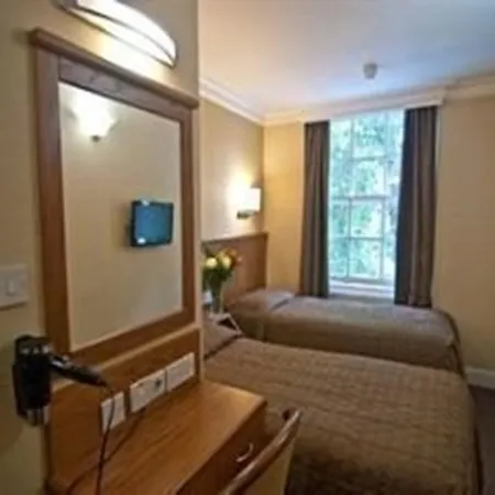 Orchard Hotel