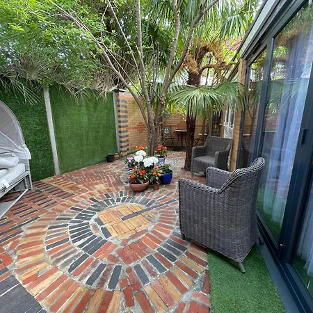 Luxury With Private Bathrooms * London